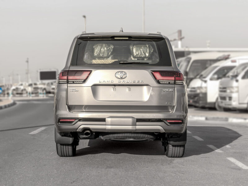 2026 Toyota Land Cruiser VXR 3.5L V6 Twin-Turbo Petrol Hybrid Engine Bronze Red SUV GCC
