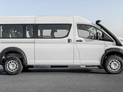 2026 Toyota Hiace Modified 4×4 2.8L 4-Cylinder Turbo Diesel Engine White Grey Van GCC