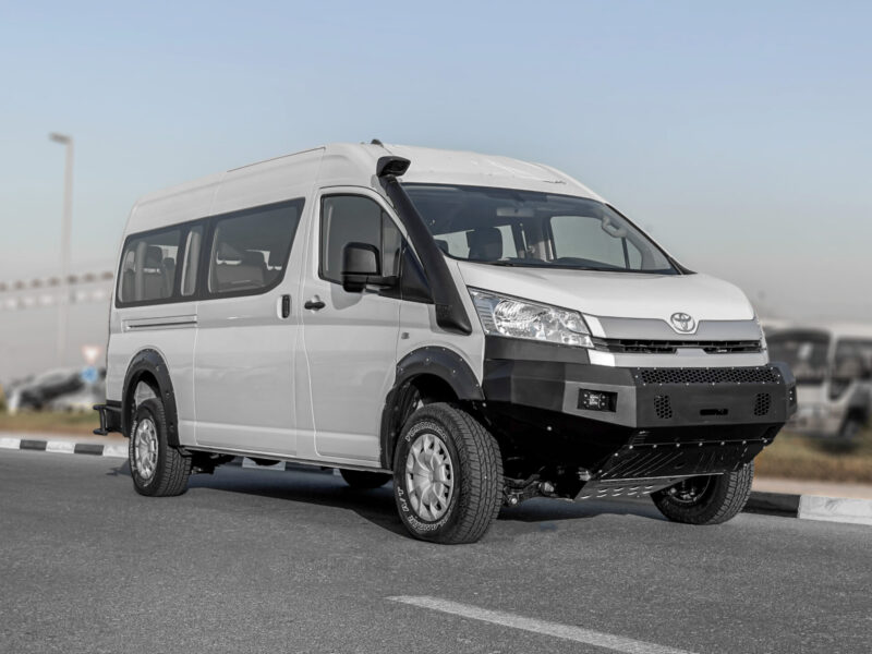 2026 Toyota Hiace Modified 4×4 2.8L 4-Cylinder Turbo Diesel Engine White Grey Van GCC