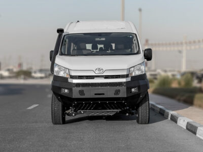 2026 Toyota Hiace Modified 4×4 2.8L 4-Cylinder Turbo Diesel Engine White Grey Van GCC