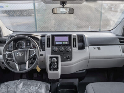 2026 Toyota Hiace Modified 4×4 2.8L 4-Cylinder Turbo Diesel Engine White Grey Van GCC