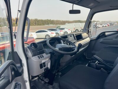 2022 Mitsubishi Canter 14FT Manual 4.2L 4 Cylinders Diesel Engine White Black GCC Specs
