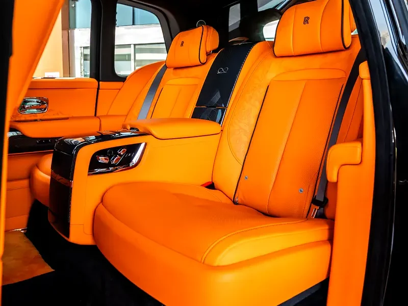 2026 Rolls-Royce Cullinan Black Badge Twin-Turbo V12 Petrol Engine Black Orange SUV