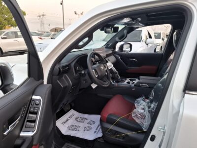 2026 Toyota Landcruiser VXR 3.5 Litres V6 Twin-Turbo Hybrid Engine White Red SUV