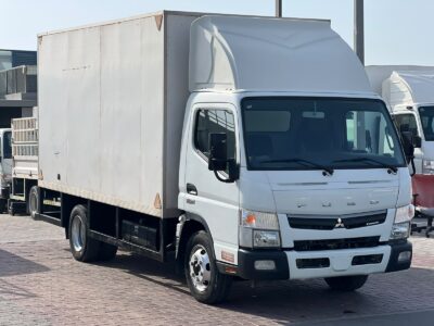 2021 Mitsubishi Canter Box 14FT Manual 4.2L 4 Cylinders Diesel Engine White Black GCC