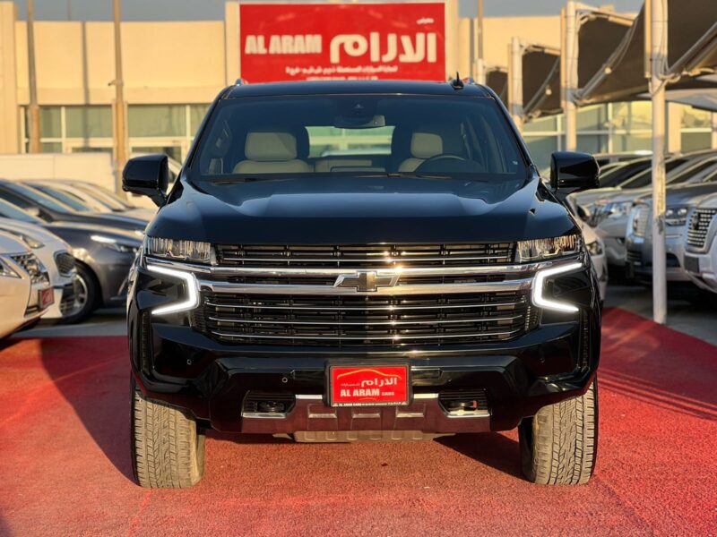 2023 Chevrolet Suburban LT 5.3-liter V8 EcoTec3 Petrol Engine Black Beige SUV GCC Specs