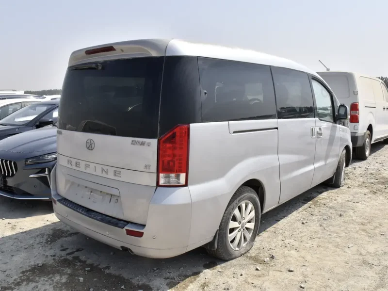 2014 JAC M5 Refine 4 Cylinders Petrol Engine Silver Grey Van Chinese Specs Automatic