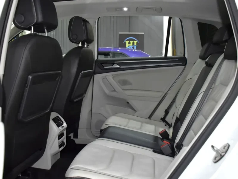 2019 Volkswagen Tiguan SEL 4 Cylinders Petrol Engine White Beige Crossover GCC Specs