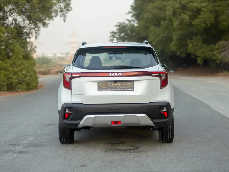 2024 Kia Seltos LX 1.5 Litres 4 Cylinders Petrol Engine White Grey SUV GCC Specs