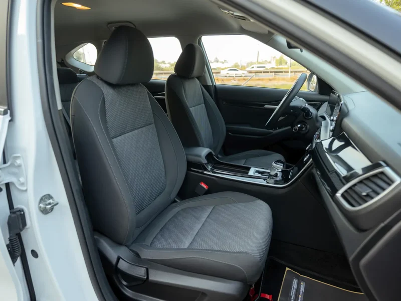 2024 Kia Seltos LX 1.5 Litres 4 Cylinders Petrol Engine White Grey SUV GCC Specs