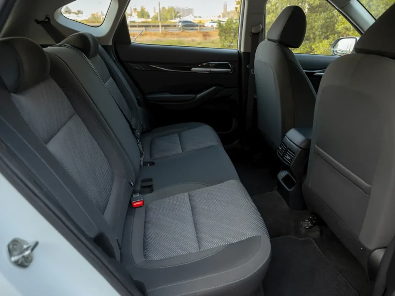 2024 Kia Seltos LX 1.5 Litres 4 Cylinders Petrol Engine White Grey SUV GCC Specs
