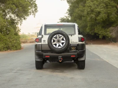 2023 Toyota FJ Cruiser GXR 4.0 Litres 6 Cylinders Petrol Engine White Grey SUV GCC Specs