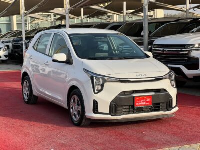 2024 Kia Picanto 1.2 Litres 4 Cylinders Petrol Engine White Grey Hatchback GCC Specs