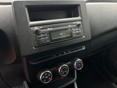 2023 Renault Express Van Manual 1.5 Litres 4 Cylinders Petrol Engine White Grey GCC Specs