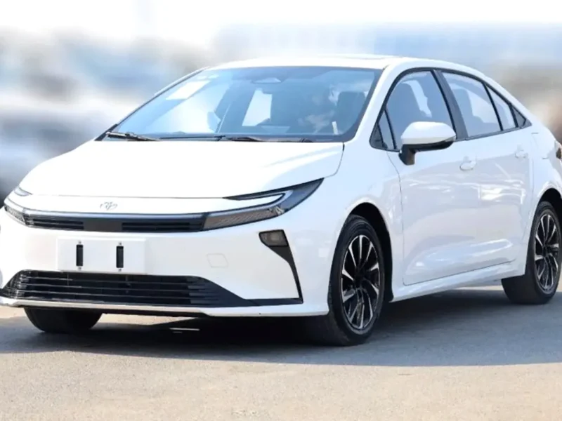 2026 Toyota Corolla 1.8 Litres 4 Cylinders Petrol Engine White Black Sedan Chinese Specs