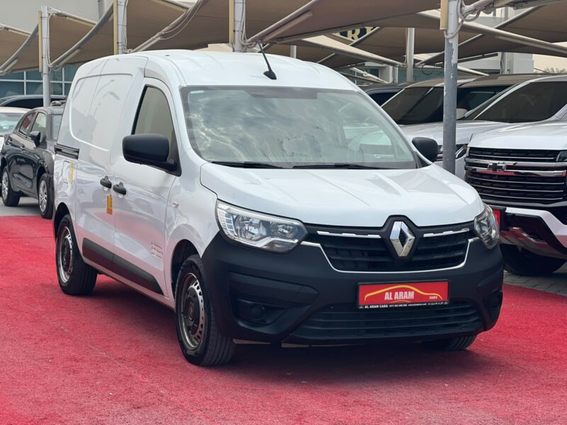 2023 Renault Express Van Manual 1.5 Litres 4 Cylinders Petrol Engine White Grey GCC Specs