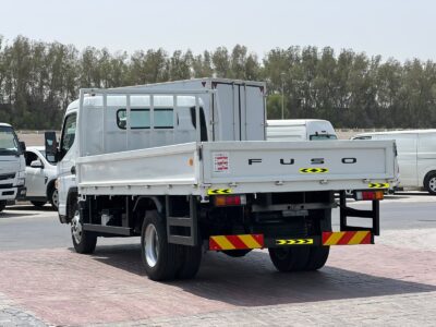 2025 Mitsubishi Canter 14FT Manual 4.2 Litres 4 Cylinders Diesel Engine White Black Truck GCC