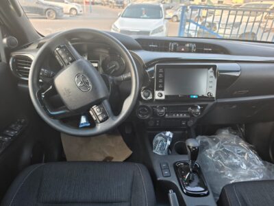 2026 TOYOTA HILUX ADVENTURE 2.8 Litres 4 Cylinders DIESEL Engine White Black Pickup Truck