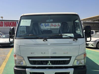 2026 Mitsubishi CANTER BOX 3.0-liter 4-cylinder Turbo Diesel Engine White Black Truck GCC