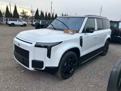 2027 ROX 01 VIP AWD 7-Seater1.5 Turbo 4 cylinders Petrol Engine White Orange SUV GCC