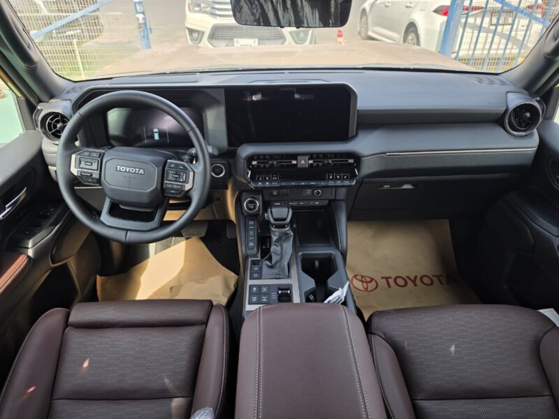 2027 TOYOTA PRADO ADVENTURE 2.7 Litres 4 Cylinders Petrol Engine Gold Brown SUV GCC