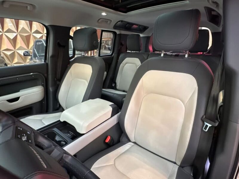2023 Land Rover Defender P400 SE X Dynamics 3.0L 6 Cylinders Petrol Engine Silver White SUV