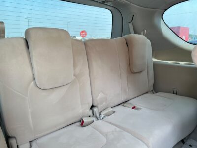 2016 Nissan Patrol LE 5.6 Litres V8 Petrol Engine Silver Beige SUV GCC Specs Clean Condition