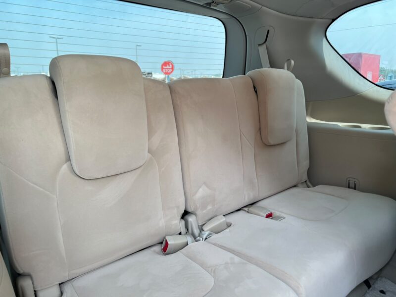 2016 Nissan Patrol LE 5.6 Litres V8 Petrol Engine Silver Beige SUV GCC Specs Clean Condition
