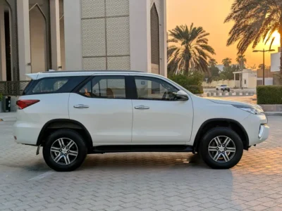 2020 Toyota Fortuner EXR 2.7 Litres 4-Cylinder Petrol Engine White Beige SUV GCC Specs