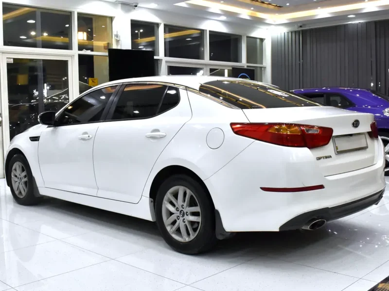 2014 Kia Optima EX 2.4 Litres 4 Cylinders Petrol Engine White Beige Sedan GCC Specs
