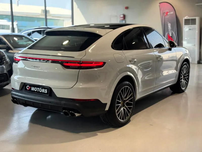 2022 Porsche Cayenne Coupé 3.0L Turbocharged V6 Petrol Engine White Red SUV GCC Specs