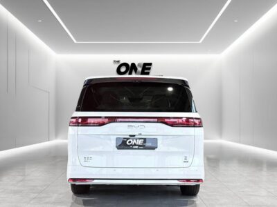 2025 BYD XIA DM_I 1.5 Lites 4 Cylinders Hybrid Engine White Beige Van Chinese Specs FWD