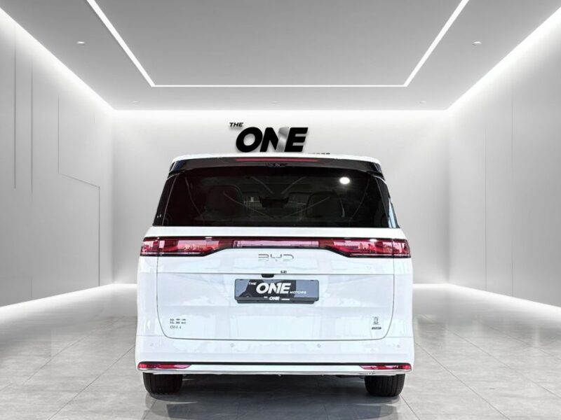 2025 BYD XIA DM_I 1.5 Lites 4 Cylinders Hybrid Engine White Beige Van Chinese Specs FWD