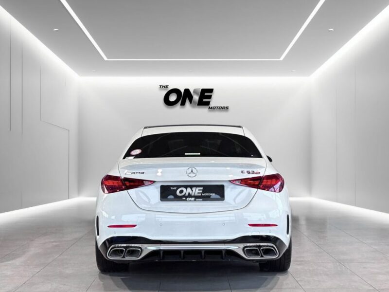 2024 Mercedes-Benz C63 S 2.0 Litres 4 Cylinders Hybrid Engine White Black Sedan AWD