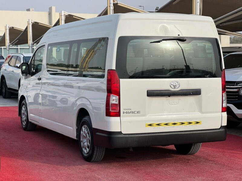 2025 Toyota Hiace 13 Seats 3.5 Litres 6 Cylinders Petrol Engine White Grey Van Manual GCC