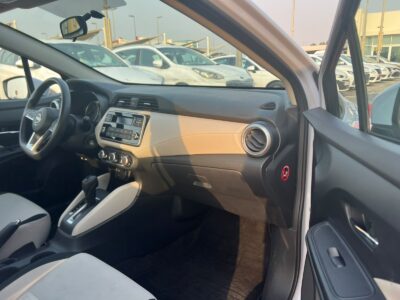 2024 Nissan Sunny 1.6 Liters V4 Petrol Engine Blue Beige Sedan GCC Specs Automatic