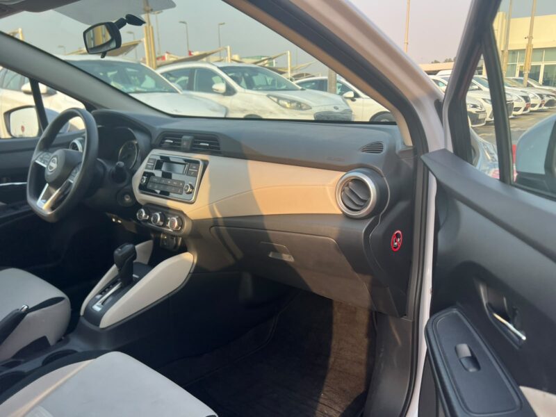 2024 Nissan Sunny 1.6 Liters V4 Petrol Engine Blue Beige Sedan GCC Specs Automatic