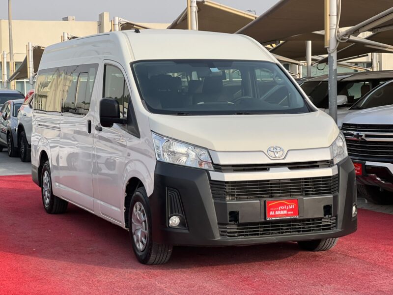 2025 Toyota Hiace 13 Seats 3.5 Litres 6 Cylinders Petrol Engine White Grey Van Manual GCC