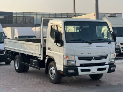 2025 Mitsubishi Canter 14FT Manual 4.2 Litres 4 Cylinders Diesel Engine White Black Truck GCC