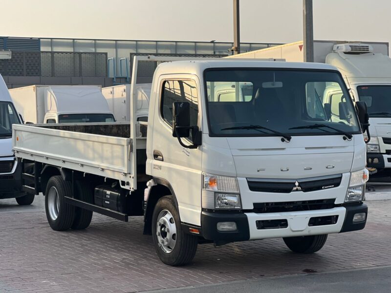 2025 Mitsubishi Canter 14FT Manual 4.2 Litres 4 Cylinders Diesel Engine White Black Truck GCC