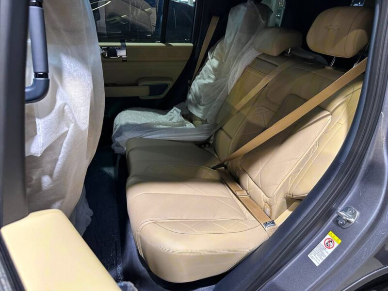 2025 BYD LEOPARD 5 1.5 Lites 4 Cylinders Hybrid Engine Silver Beige SUV Chinese Specs