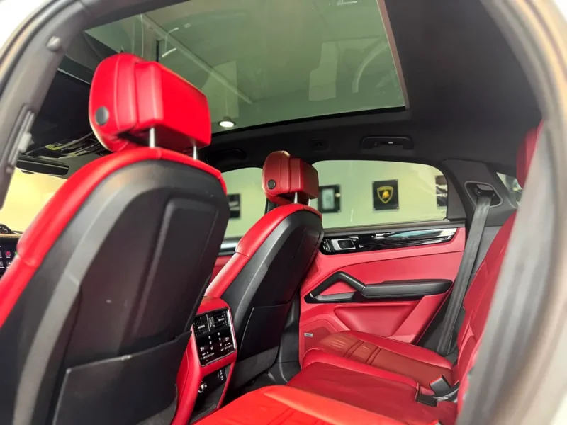 2022 Porsche Cayenne Coupé 3.0L Turbocharged V6 Petrol Engine White Red SUV GCC Specs