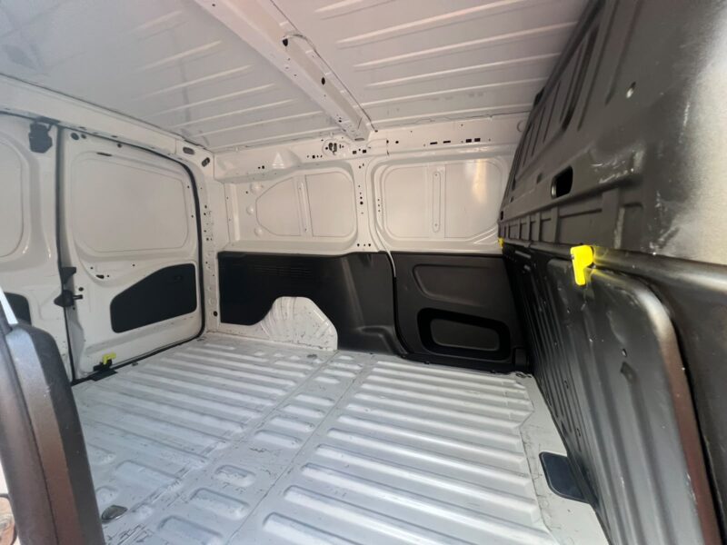 2023 Peugeot Partner 1.6 Litres 4 Cylinders Petrol Engine Manual White Grey Van GCC Specs