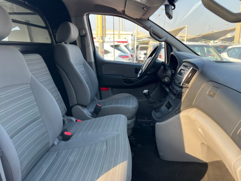 2021 Hyundai H1 3 Seats 2.4 Litres 4 Cylinders Petrol Engine White Grey Van Manual GCC Specs