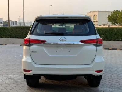 2020 Toyota Fortuner EXR 2.7 Litres 4-Cylinder Petrol Engine White Beige SUV GCC Specs