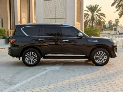 2020 Nissan Patrol SE Platinum 4.0L V6 Engine Black Orange SUV GCC Specs Excellent Condition