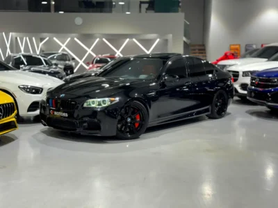 2014 BMW M5 Standard 4.4L Twin-Turbo V8 Engine Black Orange High-Performance Luxury Sedan