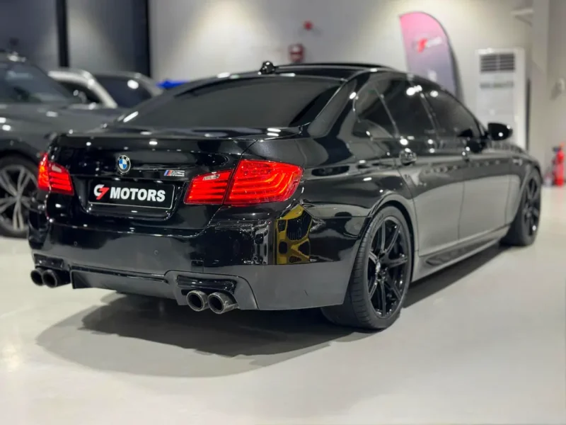 2014 BMW M5 Standard 4.4L Twin-Turbo V8 Engine Black Orange High-Performance Luxury Sedan