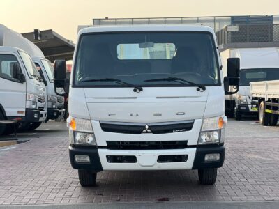 2025 Mitsubishi Canter 14FT Manual 4.2 Litres 4 Cylinders Diesel Engine White Black Truck GCC