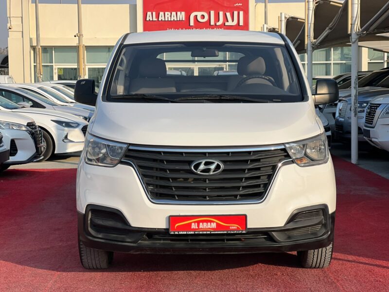 2021 Hyundai H1 3 Seats 2.4 Litres 4 Cylinders Petrol Engine White Grey Van Manual GCC Specs